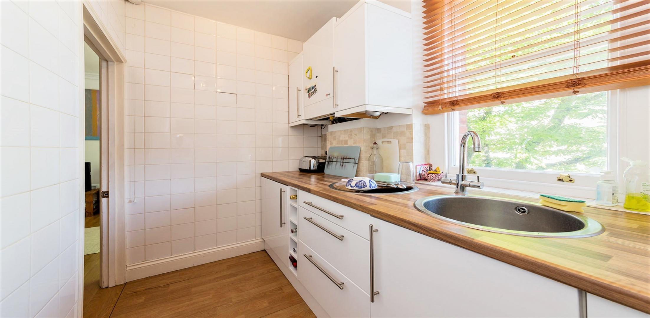 			1 Bedroom, 1 bath, 1 reception Flat			 Hemstal Road, WEST HAMPSTEAD